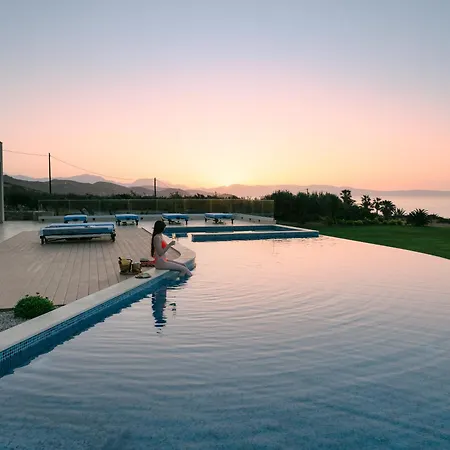 Paradiso Villa *